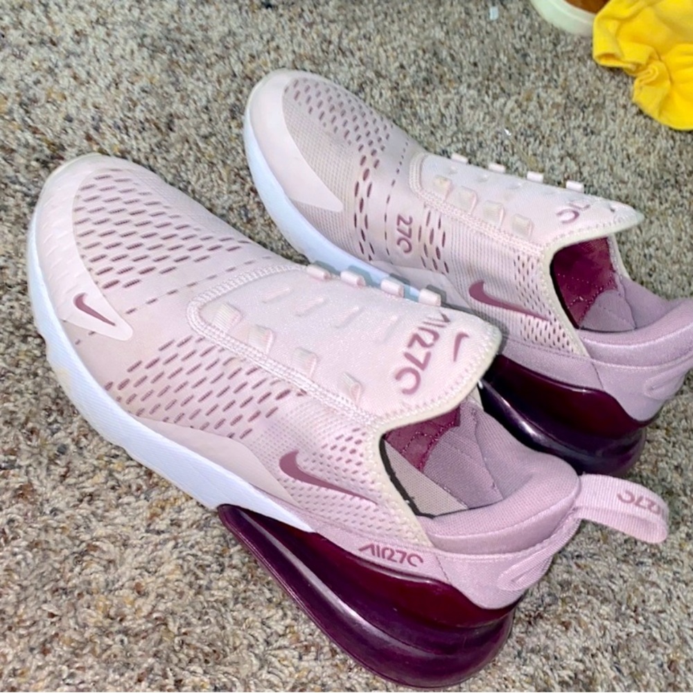 Nike Air 270's Tennis shoes